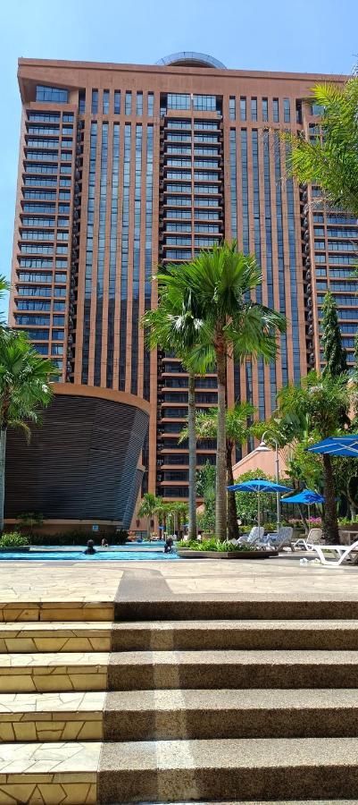 Plaza Apartment At Berjaya Times Square Kl Kuala Lumpur Luaran gambar