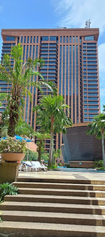 Plaza Apartment At Berjaya Times Square Kl Kuala Lumpur Luaran gambar